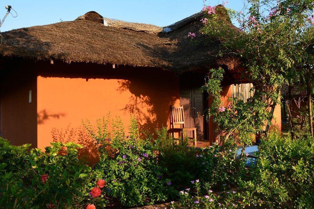 Red Earth Kabini Begur Bagian luar foto